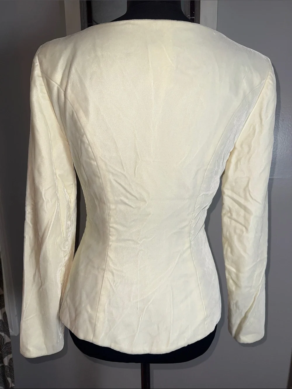 Vintage Watters and Watters Cream Velvet Formal Jacket Size 2